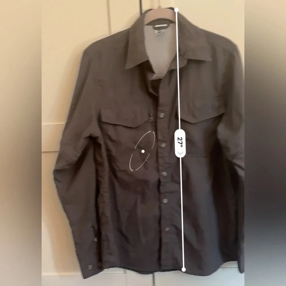 The North Face Long Sleeve Cool Horizon Button Down Shirt Gray Medium Zip Sleeve